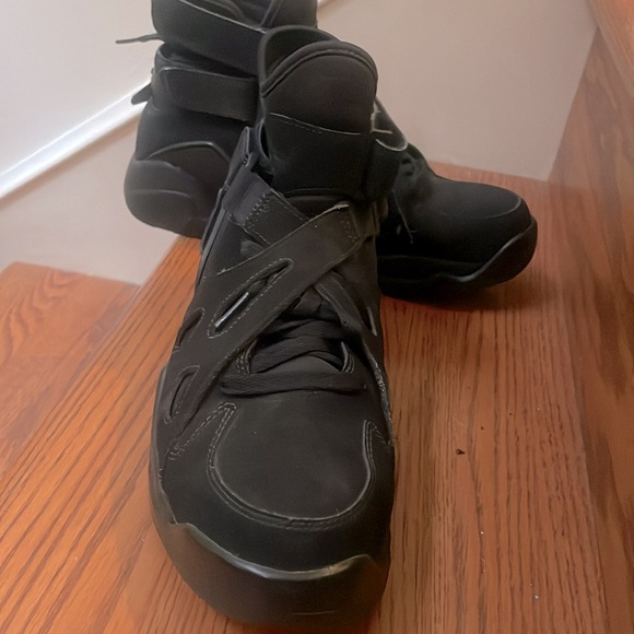 Nike Air Unlimited “Triple Black” - Picture 3 of 4
